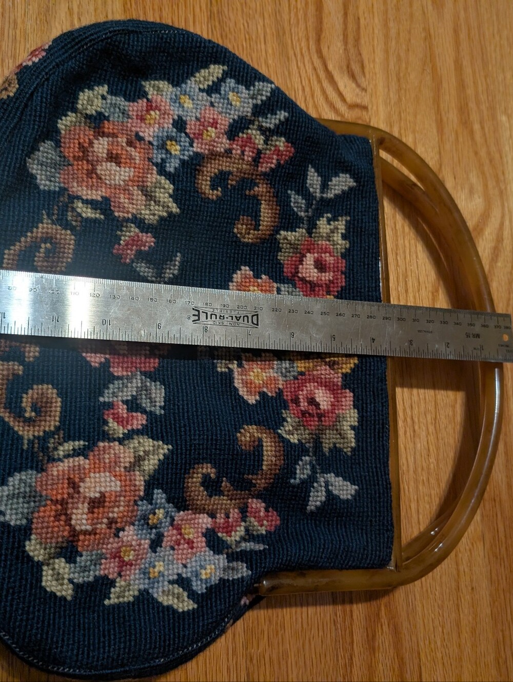 Retro Floral Needlepoint Purse - Picture 5 of 6